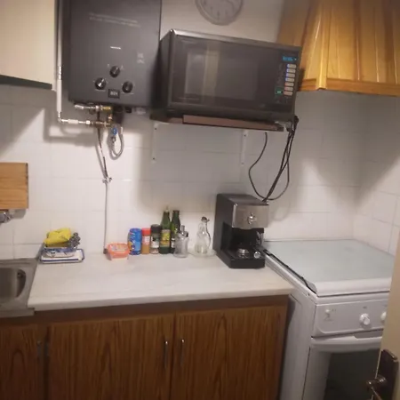 Cal Tom Apartment *